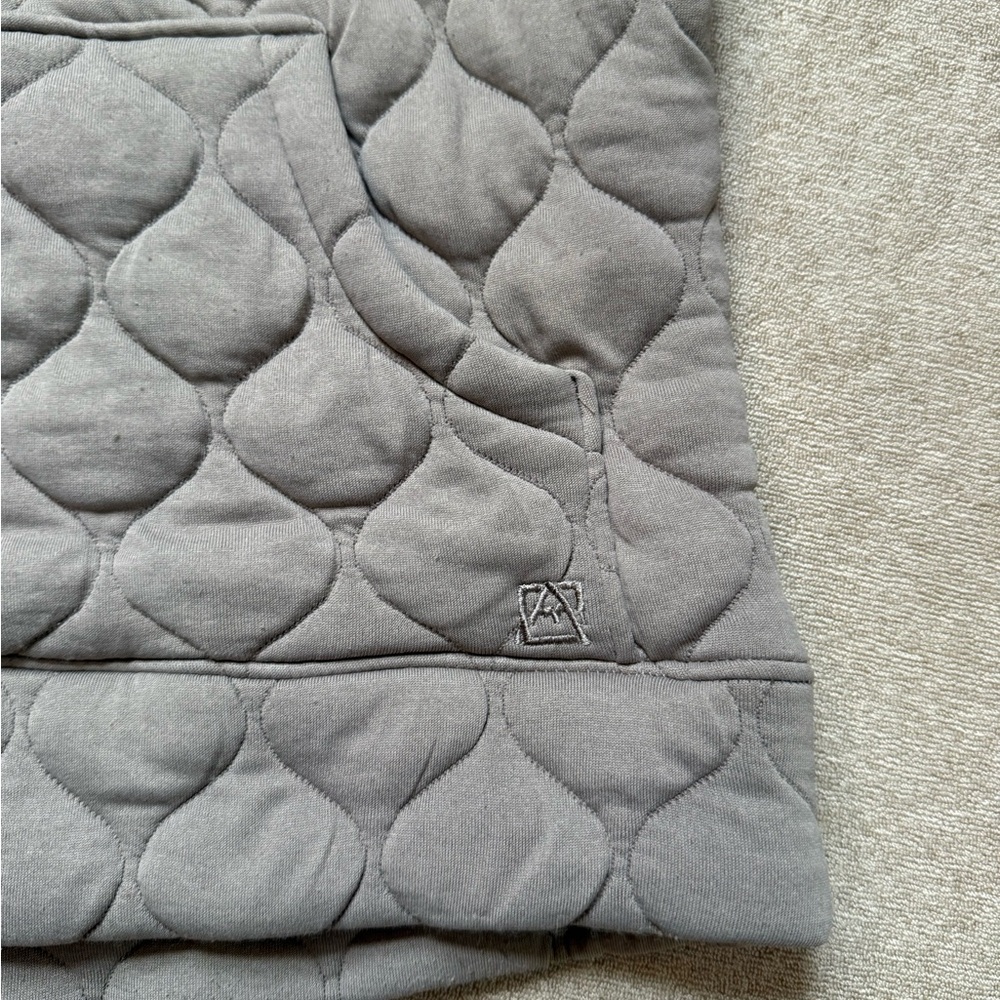 Quilted Half Zip Pullover | Cozy Lightweight Jacket - Picture 4 of 6